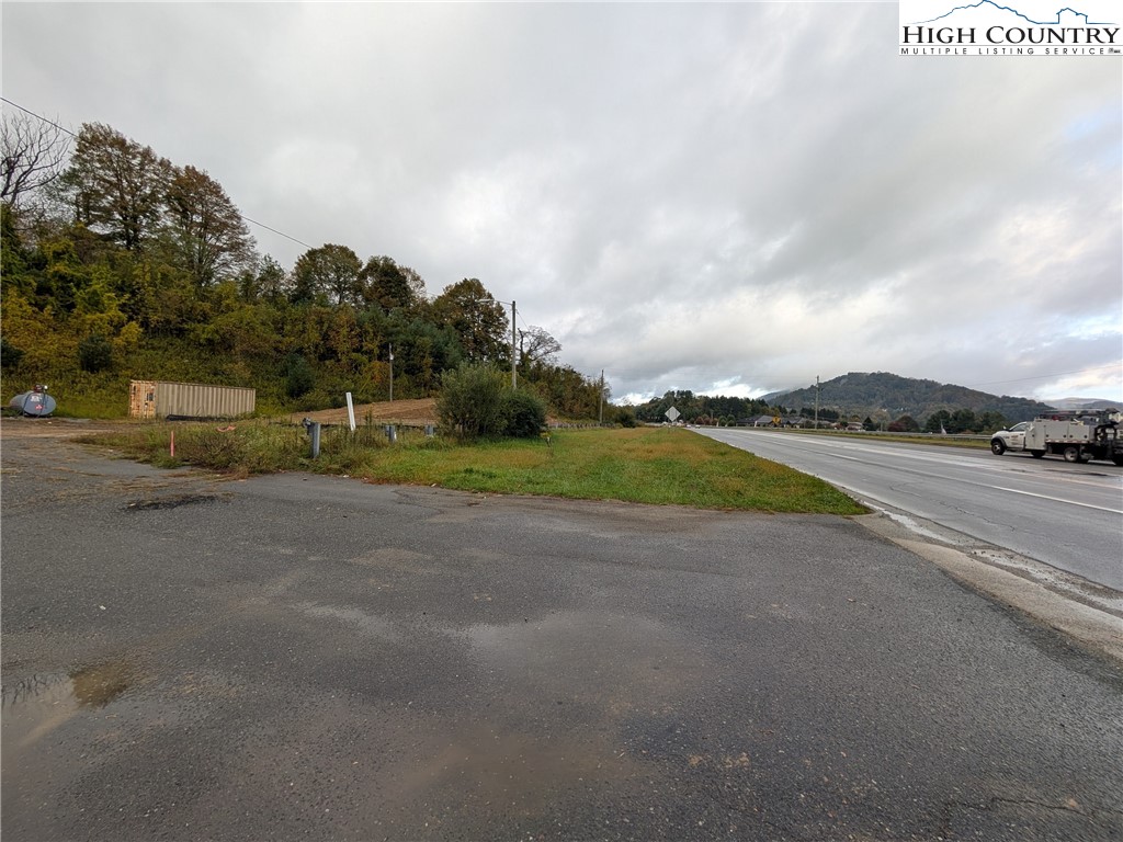 2704 South Us Highway Boone, NC 28607 - Photo 2 of 10 a view of a street