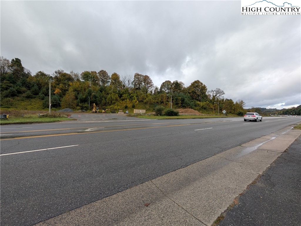 2704 South Us Highway Boone, NC 28607 - Photo 8 of 10