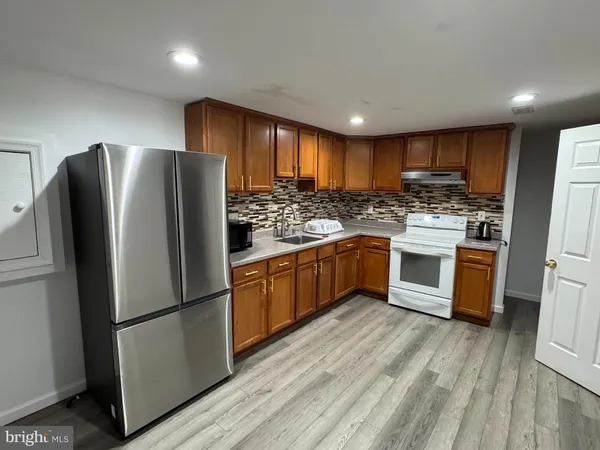 $2,000 | 7113 Banjo Court, Columbia, MD 21045