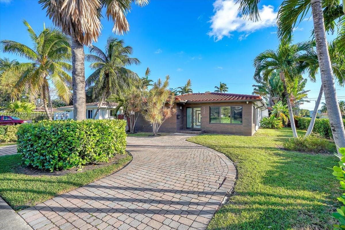 1356 Madison Street Hollywood, FL 33019 - Photo 11 of 40