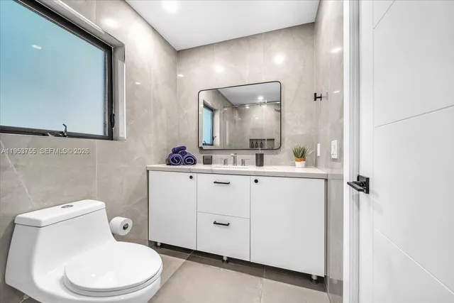 $1,300,000 | 1356 Madison Street, Hollywood, FL 33019