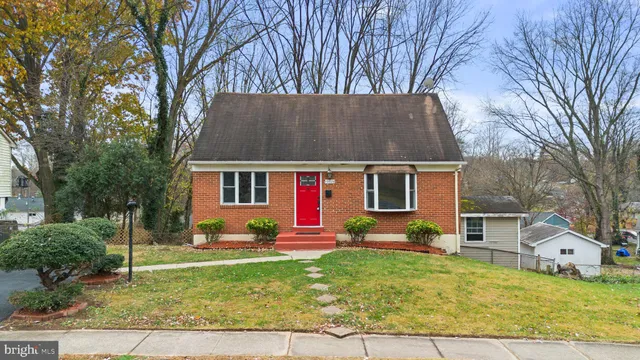 front view of house with a yard