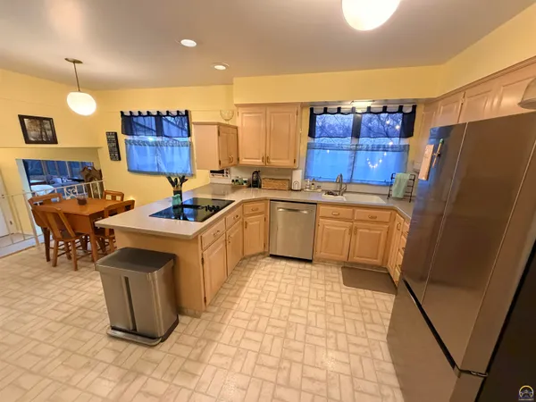 $350,000 | 2324 Southwest Meadow Court, Topeka, KS 66614