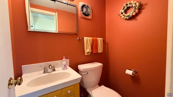 $350,000 | 2324 Southwest Meadow Court, Topeka, KS 66614