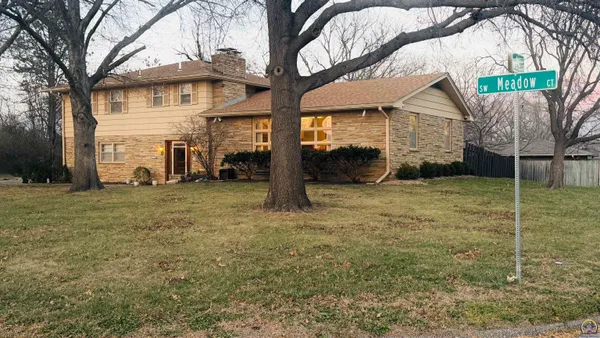 $350,000 | 2324 Southwest Meadow Court, Topeka, KS 66614