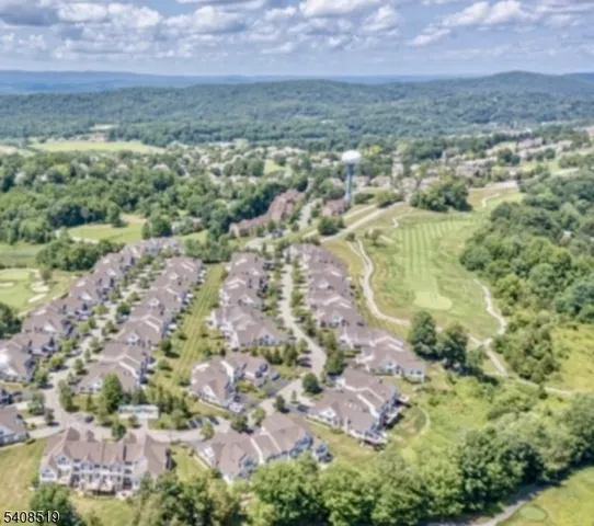 $669,999 | 66 Briar Court, Hamburg, NJ 07419