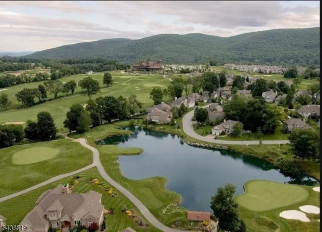 $669,999 | 66 Briar Court, Hamburg, NJ 07419