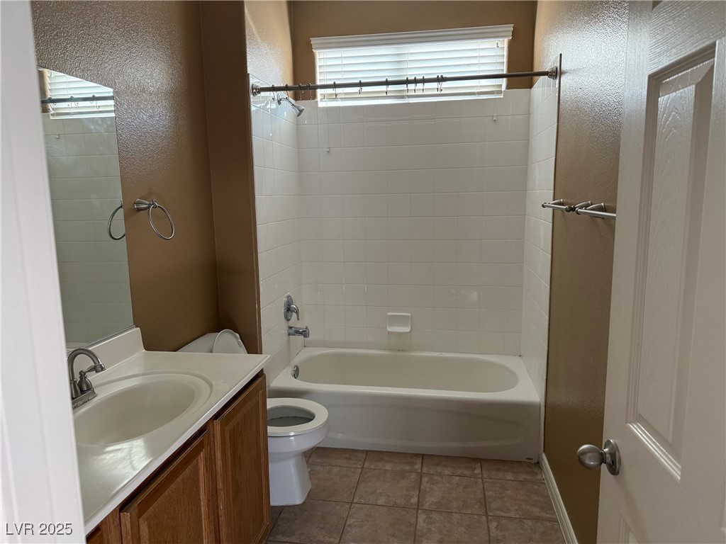 8234 Moapa Water Street Las Vegas, NV 89131 - Photo 7 of 16