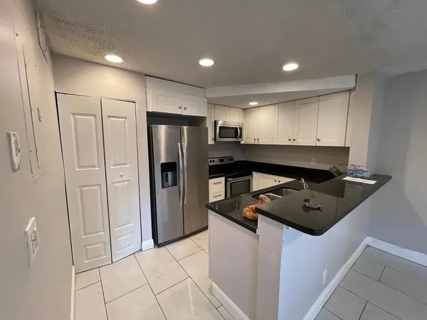 $2,800 | 5844 Blueberry Court, Unit 68, Lauderhill, FL 33313