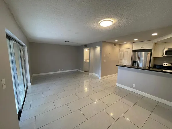 $2,800 | 5844 Blueberry Court, Unit 68, Lauderhill, FL 33313