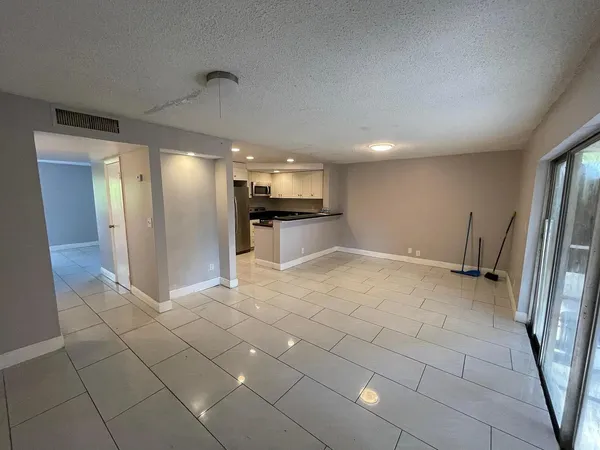 $2,800 | 5844 Blueberry Court, Unit 68, Lauderhill, FL 33313