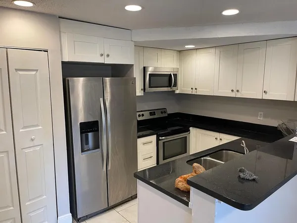 $2,800 | 5844 Blueberry Court, Unit 68, Lauderhill, FL 33313