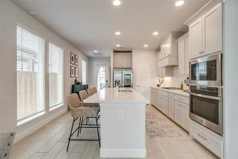 $458,500 | 2241 Offerande Drive, Fort Worth, TX 76008