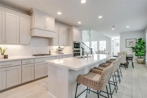 $458,500 | 2241 Offerande Drive, Fort Worth, TX 76008