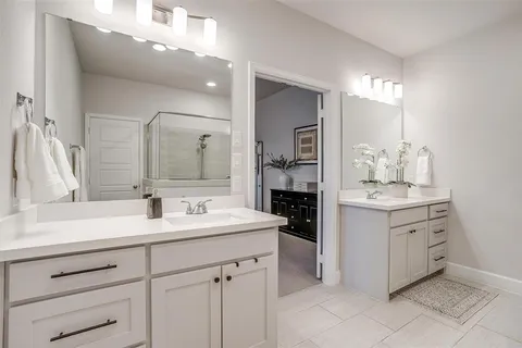 $458,500 | 2241 Offerande Drive, Fort Worth, TX 76008