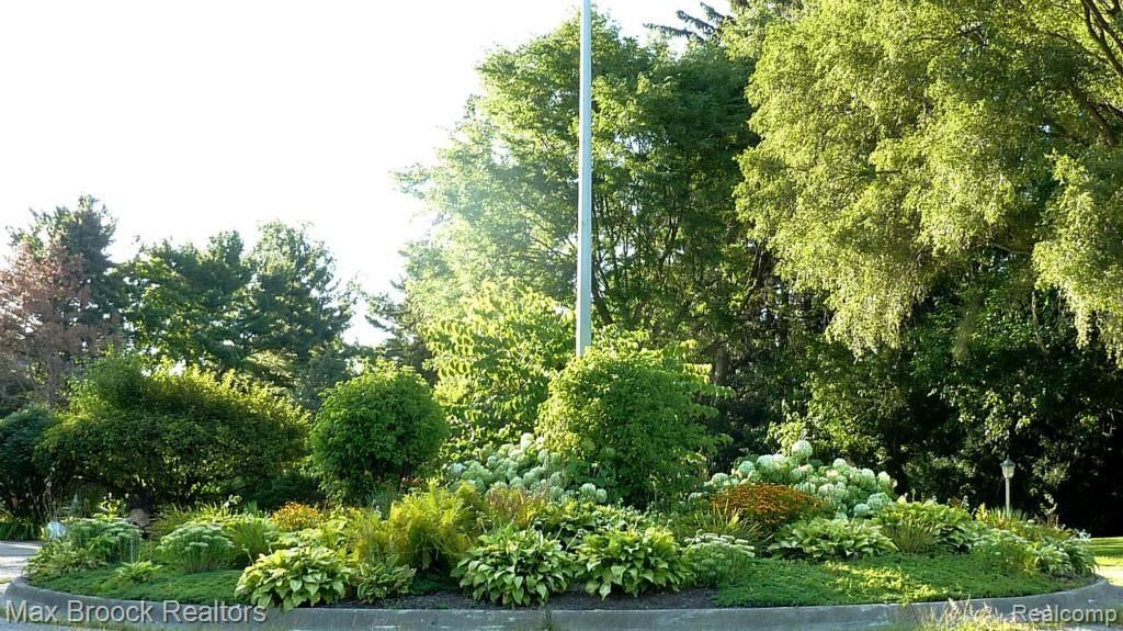 3959 Shellmarr Lane Bloomfield Hills, MI 48302 - Photo 3 of 86 Cul-de-sac Island