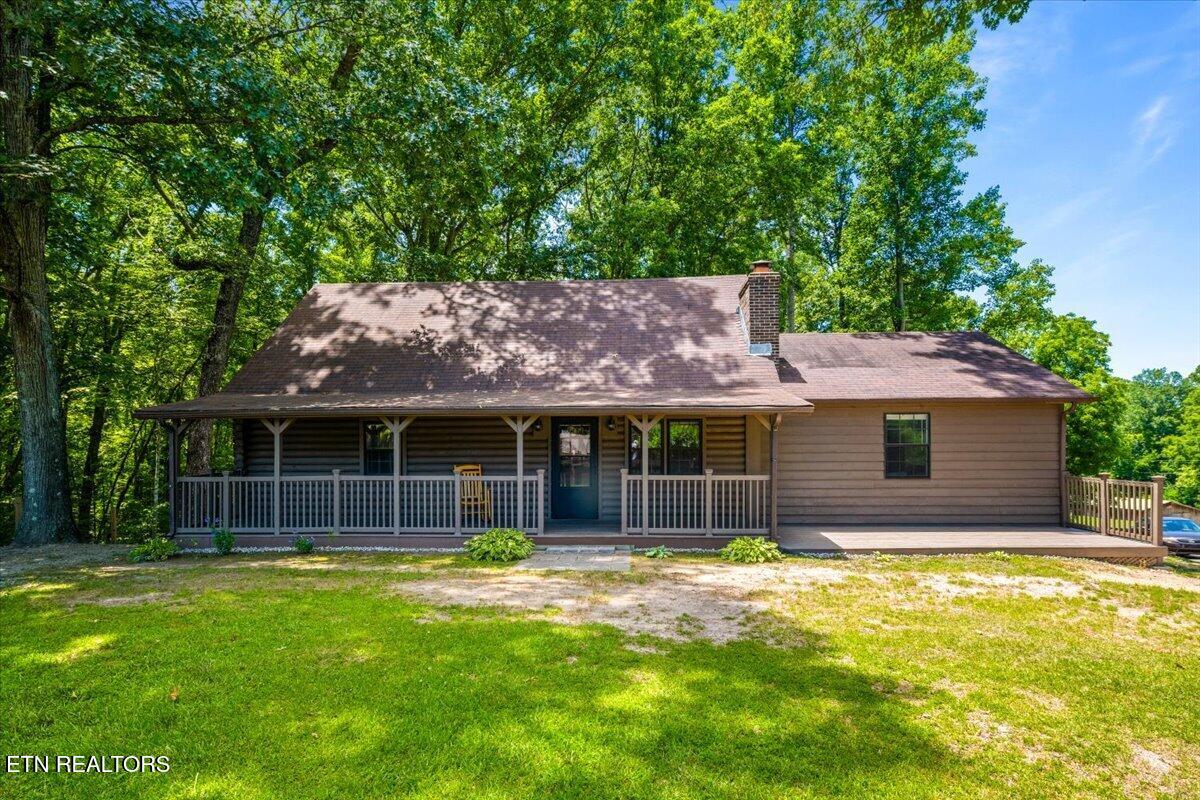 186 Indian Creek Road Jacksboro, TN 37757 - Photo 2 of 38 Front