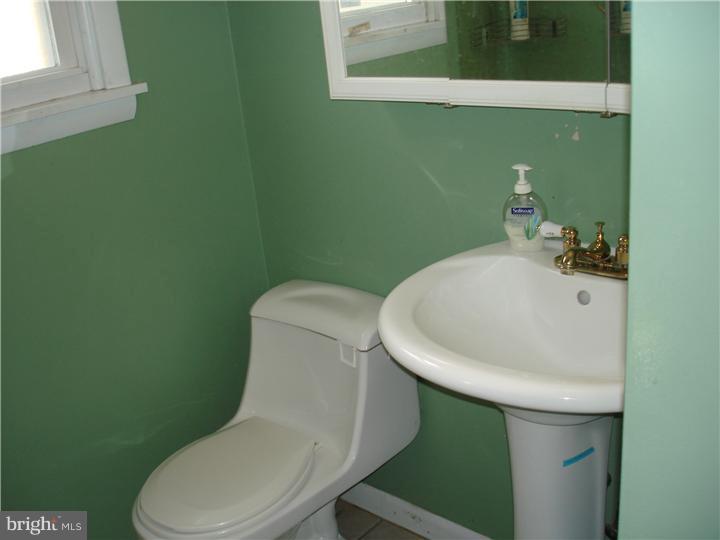 31 Glendale Road Upper Darby, PA 19082 - Photo 8 of 25 Unit #1