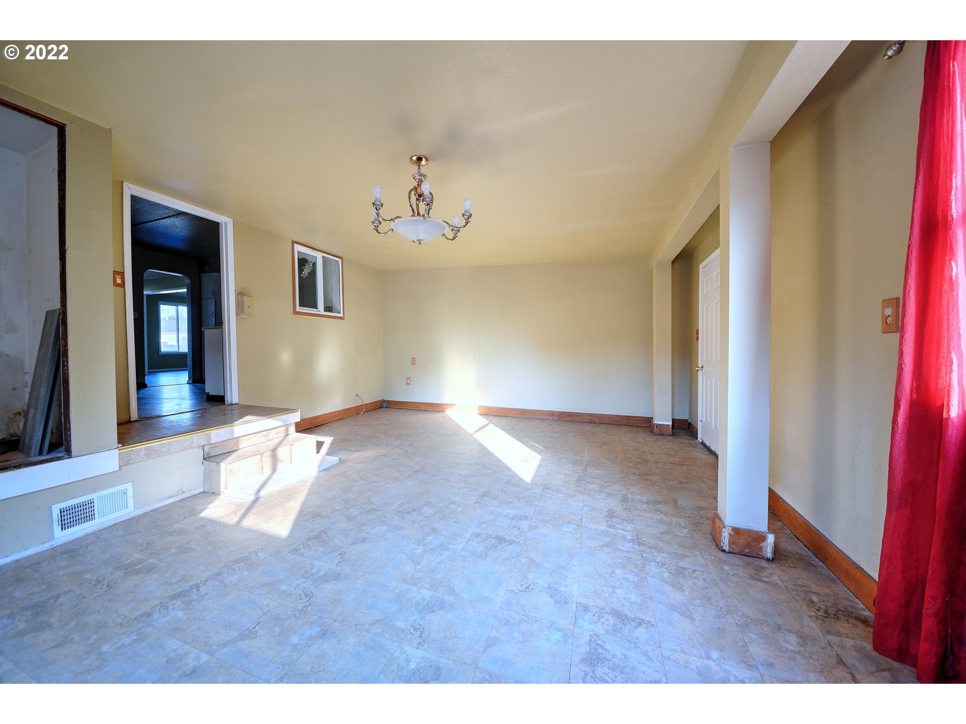 1273 Modoc Street Springfield, OR 97477 - Photo 10 of 16