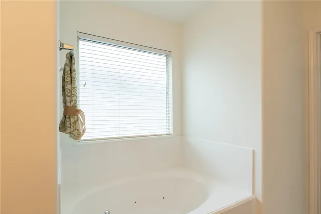 $3,400 | 2109 Auburn Shores Drive, Pearland, TX 77584