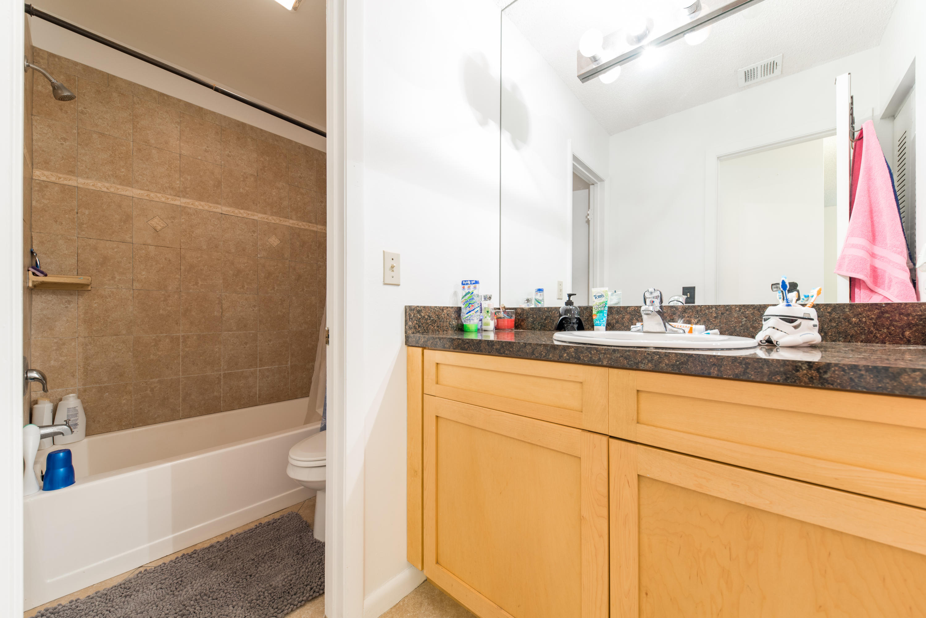 157 Pinewood Court Jupiter, FL 33458 - Photo 8 of 12 Bathroom