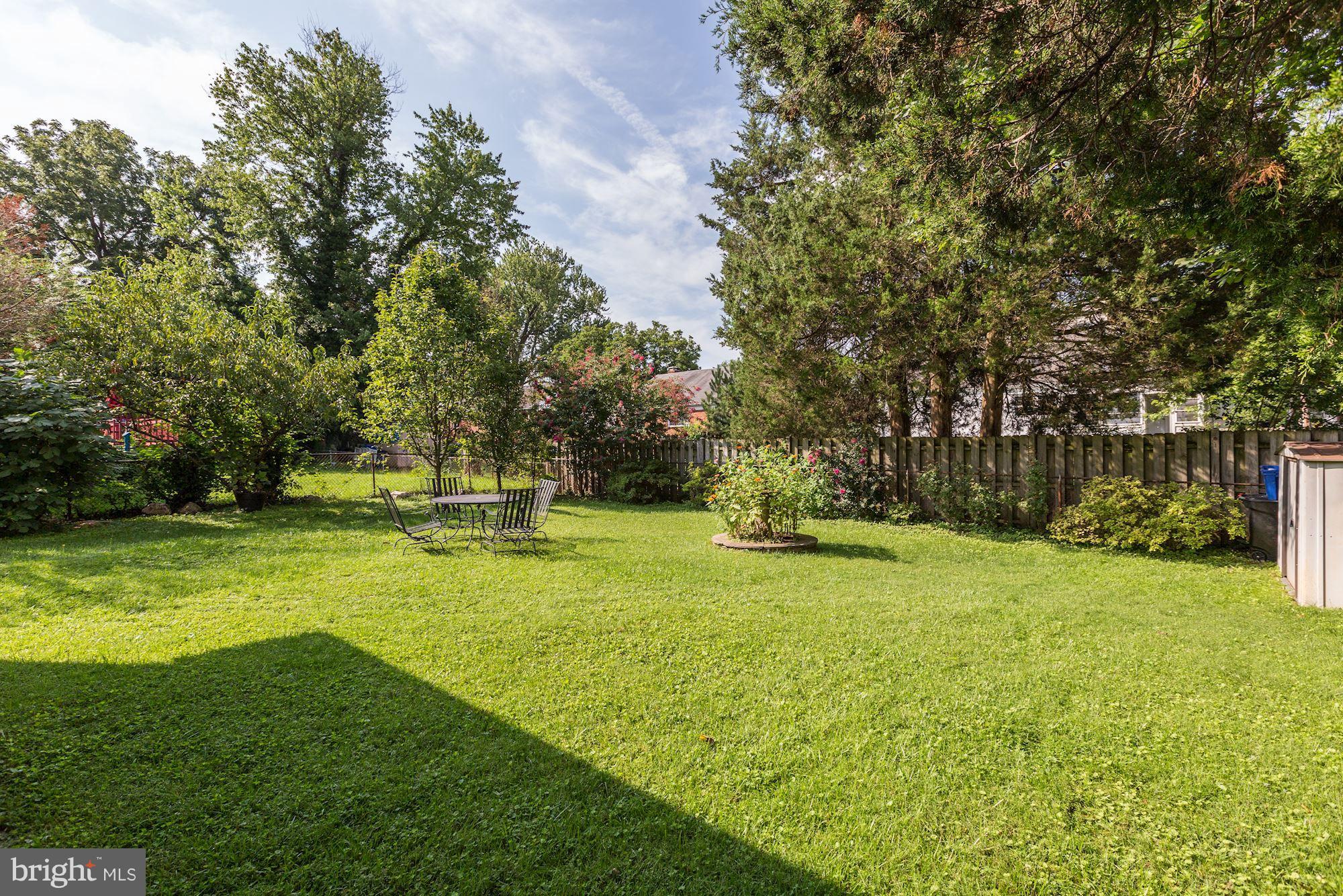 9428 Old Georgetown Road Bethesda, MD 20814 - Photo 30 of 30 Flat & Sunny Backyard