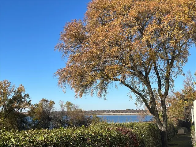 $210,000 | 2117 Reflection Bay Drive, Arlington, TX 76013