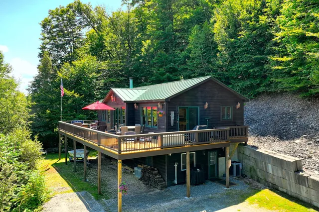 $599,000 | 1583 Vermont Rte 100, Plymouth, VT 05056