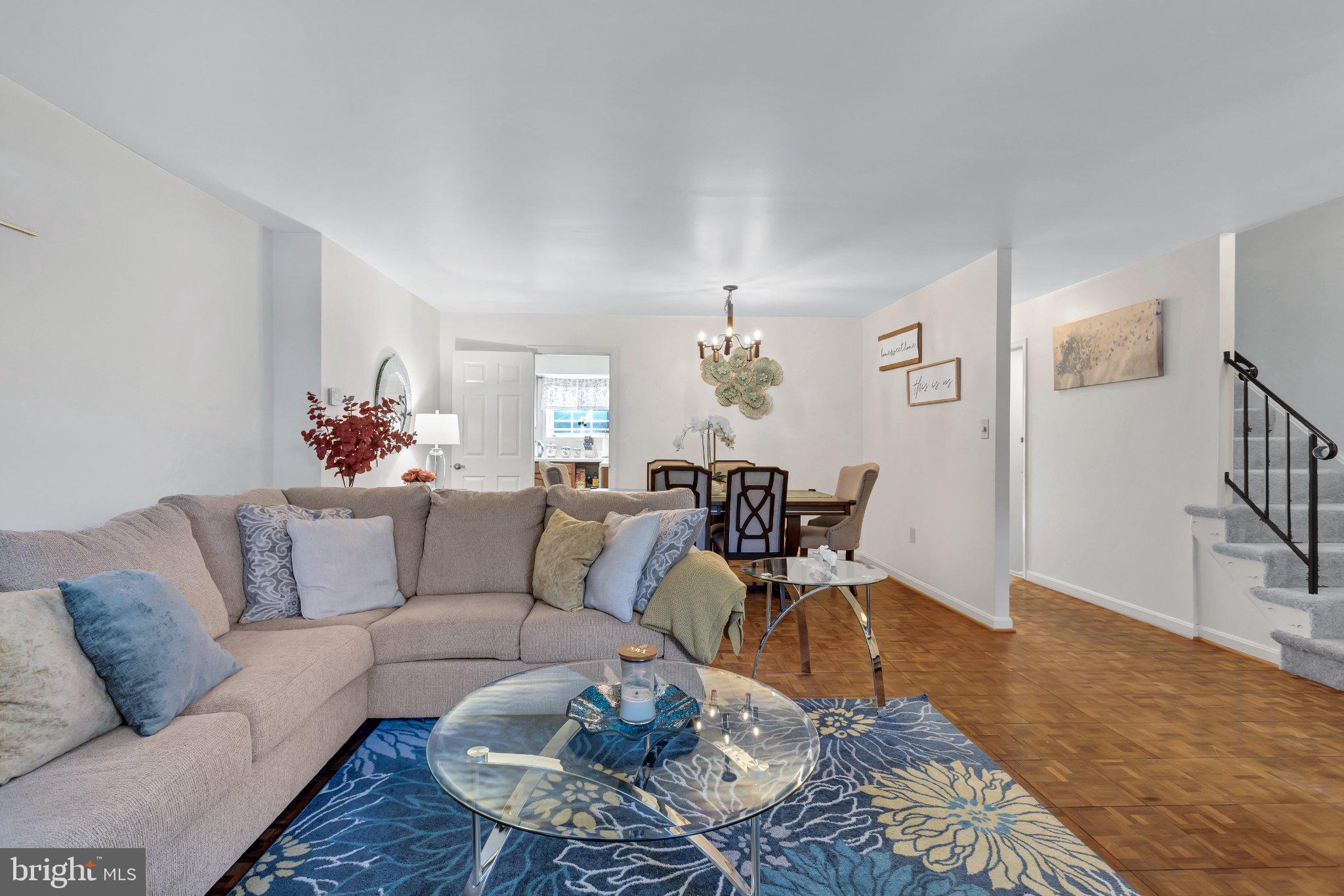 9009 Sweet Birch Court Springfield, VA 22152 - Photo 5 of 34 Inviting living space with modern charm.