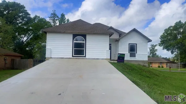 $249,999 | 14235 Blairstown Drive, Baker, LA 70714