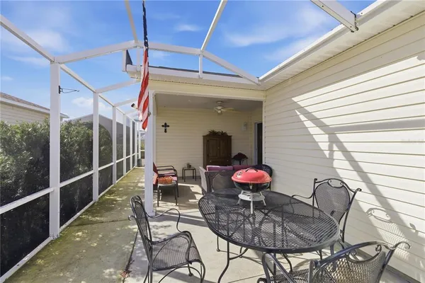 $364,000 | 1972 Ashwood Run, The Villages, FL 32162