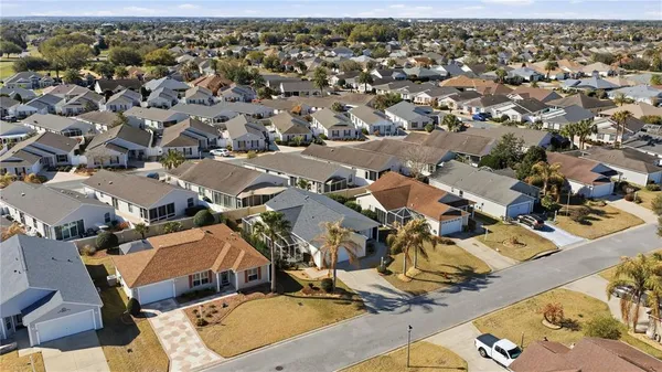$364,000 | 1972 Ashwood Run, The Villages, FL 32162