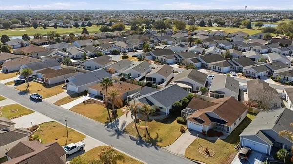 $364,000 | 1972 Ashwood Run, The Villages, FL 32162