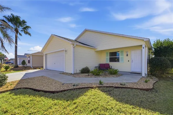 $364,000 | 1972 Ashwood Run, The Villages, FL 32162