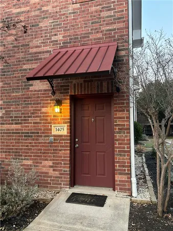 a view of entrance of the house