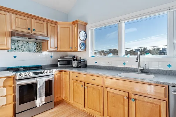 $659,000 | 60 Rocky Neck Avenue, Unit 202, Gloucester, MA 01930