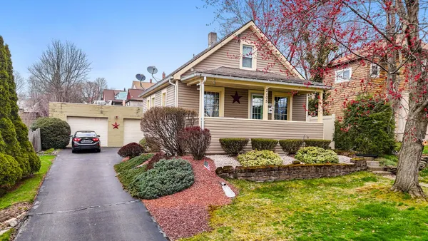 $116,900 | 2105 Watson Boulevard, Endicott, NY 13760