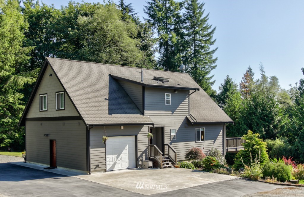 7143 F F & S Grade Road Sedro-Woolley, WA 98284 - Photo 1 of 25 Gallery Image 1