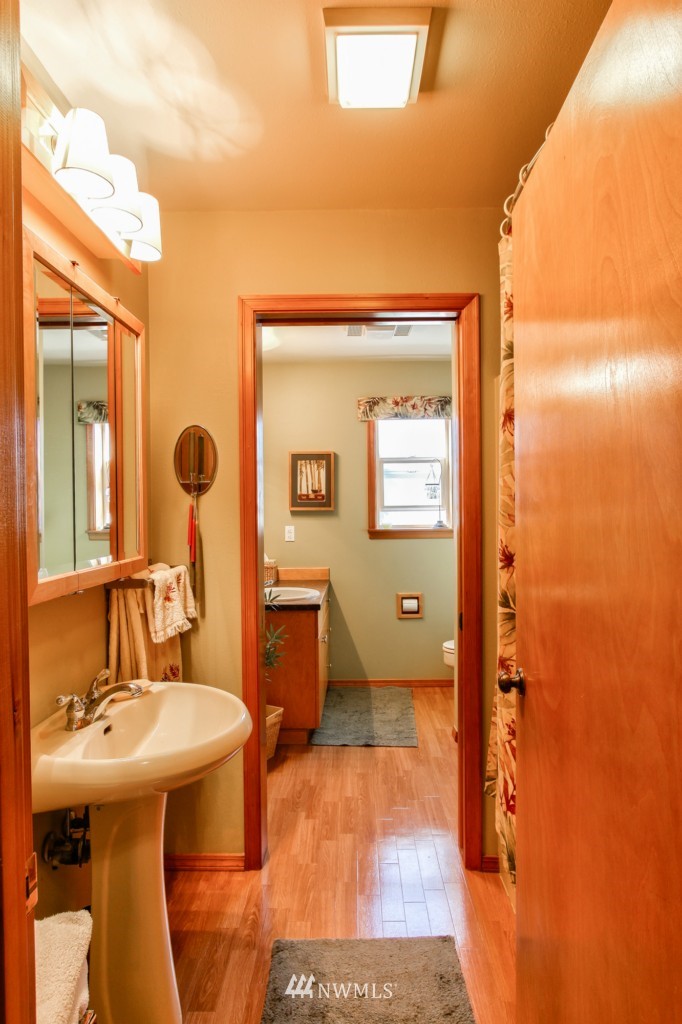 7143 F F & S Grade Road Sedro-Woolley, WA 98284 - Photo 14 of 25 Gallery Image 14