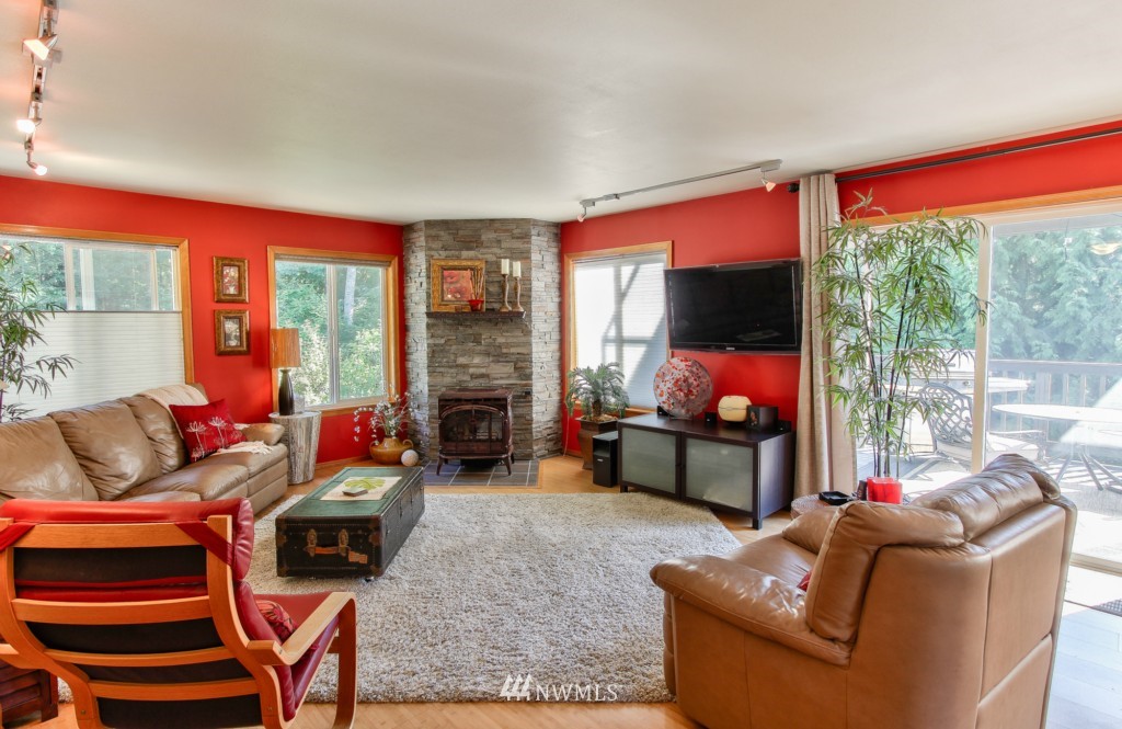 7143 F F & S Grade Road Sedro-Woolley, WA 98284 - Photo 3 of 25 Gallery Image 3