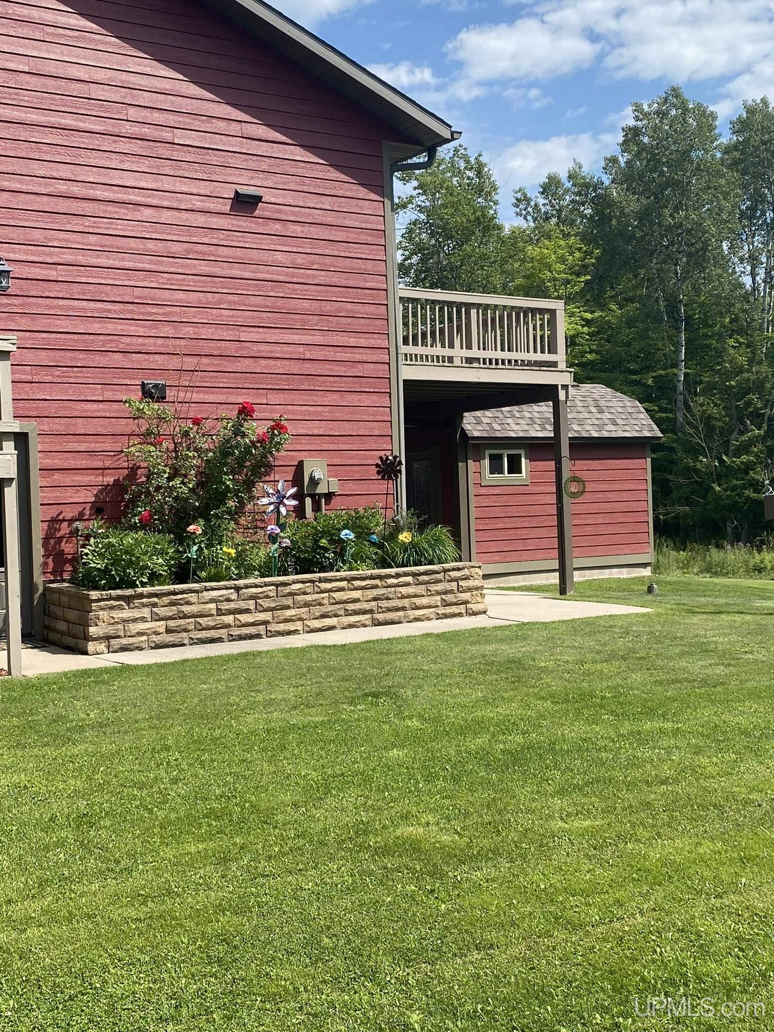 105 Tuttle Avenue L'Anse, MI 49946 - Photo 60 of 66