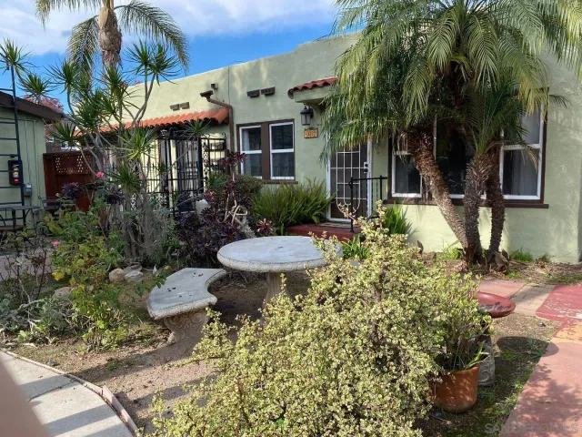 $1,995 | 4643 Park Boulevard, San Diego, CA 92116