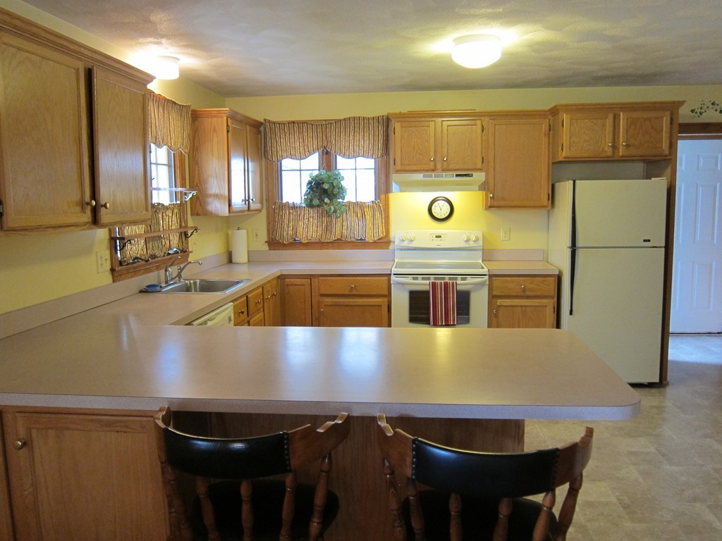 49 Clark Road Andover, MA 01810 - Photo 9 of 24 Gallery Image 9