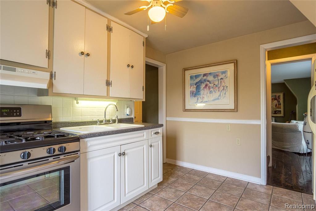1135 North Dye Road Flint, MI 48532 - Photo 49 of 63