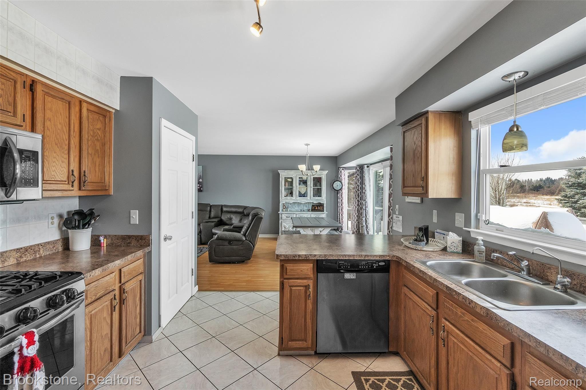1053 Mackie Road Almont, MI 48003 - Photo 11 of 55 14-1053-Mackie-Rd-WindowStill-Real-Estate-Photography-14.jpg