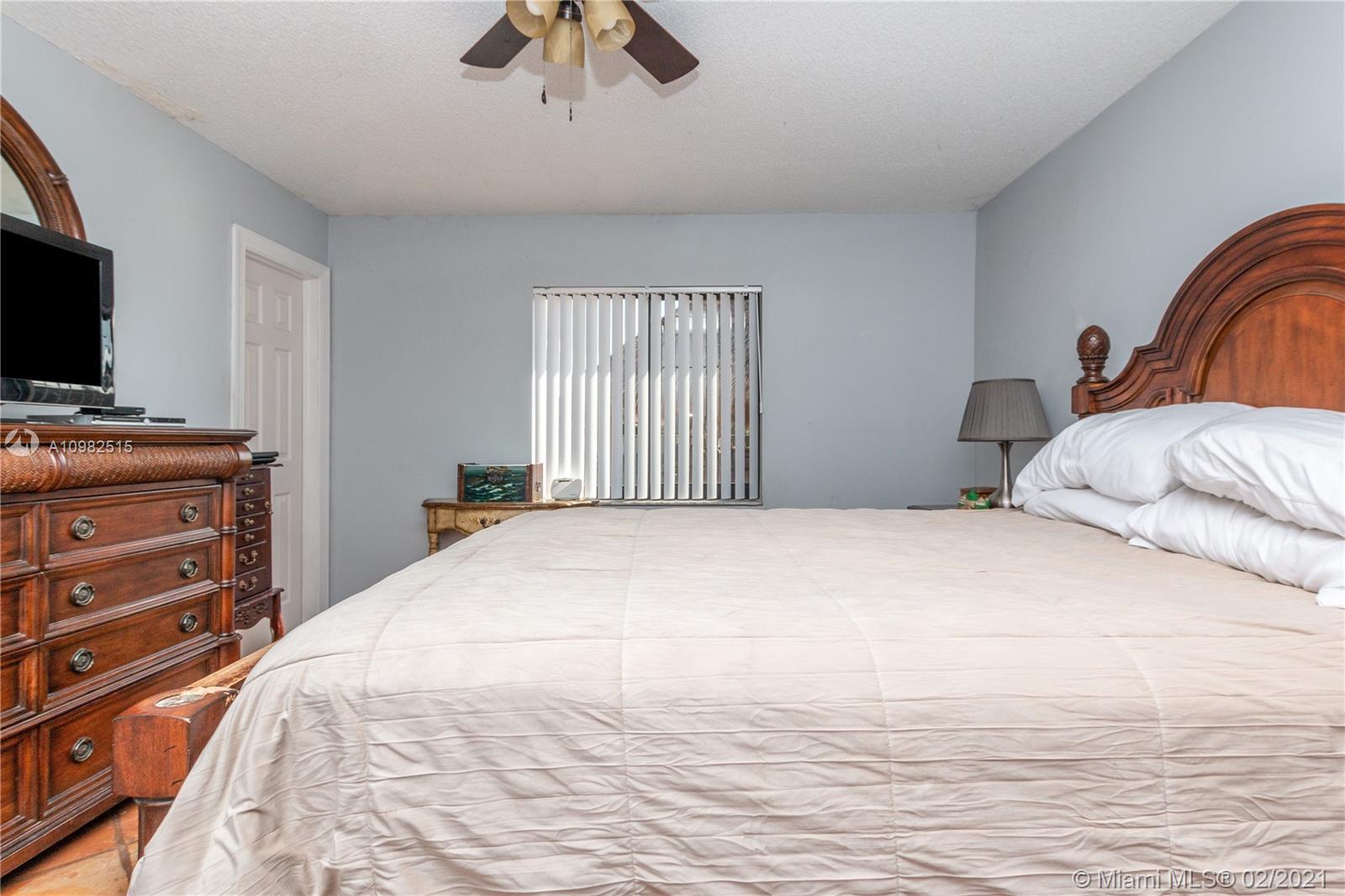19324 Liberty Road Boca Raton, FL 33434 - Photo 14 of 27