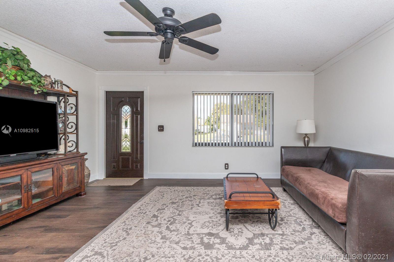 19324 Liberty Road Boca Raton, FL 33434 - Photo 3 of 27