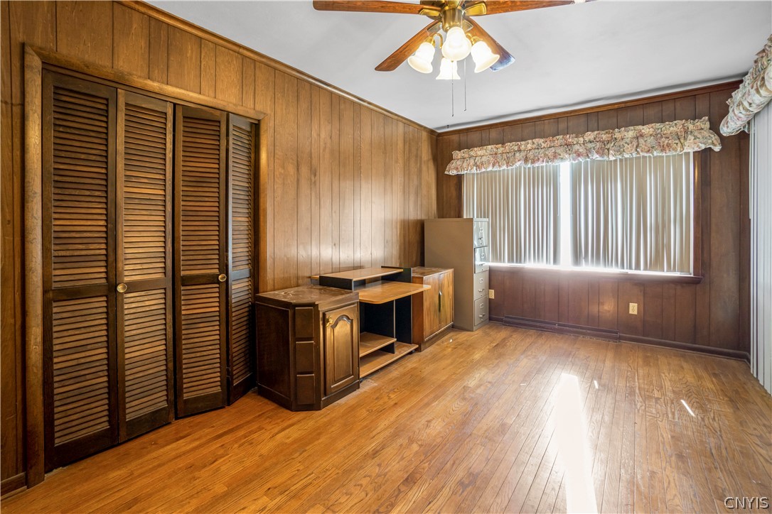 112 Winthrop Road Syracuse, NY 13206 - Photo 15 of 34 1st floor bedroom