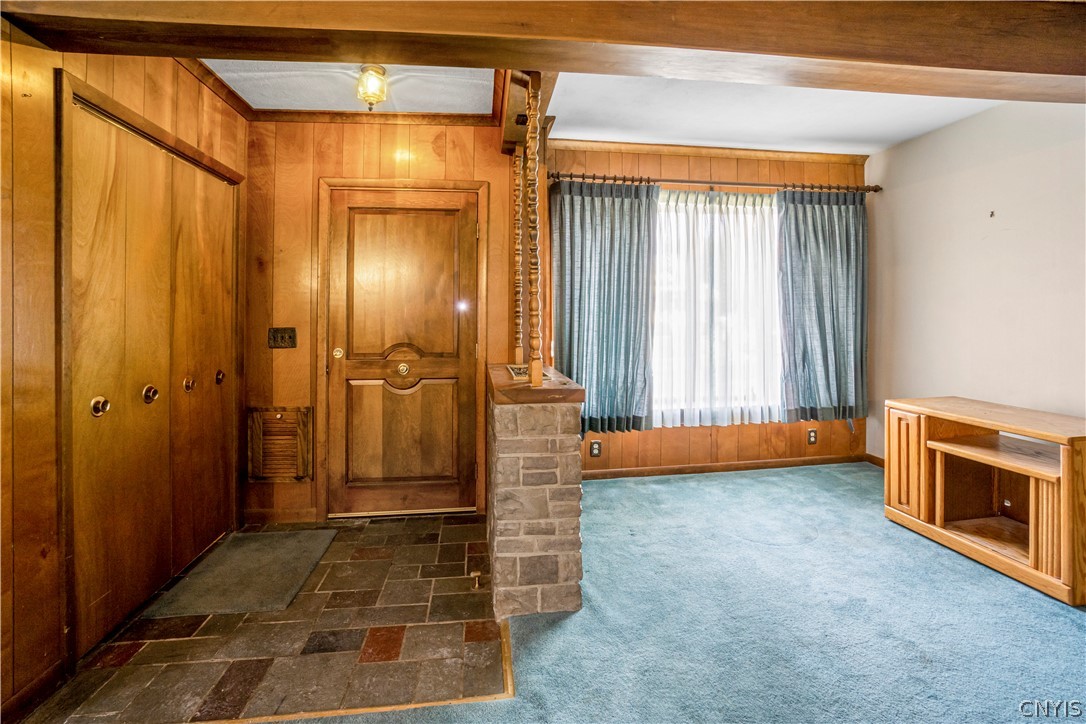 112 Winthrop Road Syracuse, NY 13206 - Photo 4 of 34