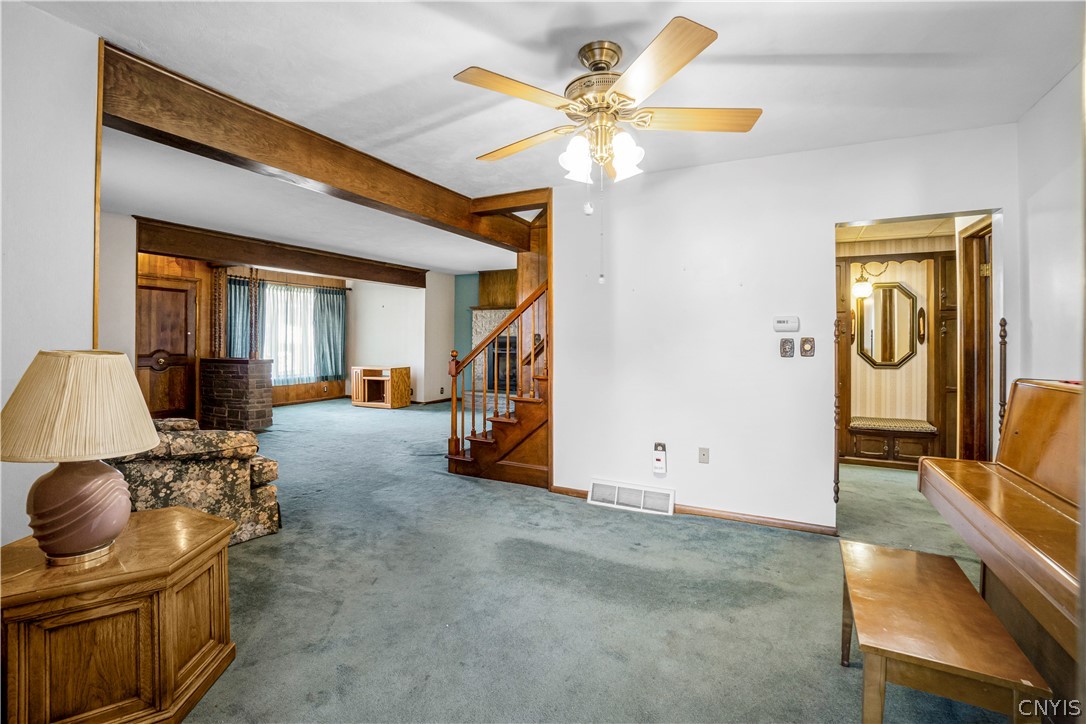 112 Winthrop Road Syracuse, NY 13206 - Photo 7 of 34 Dining area
